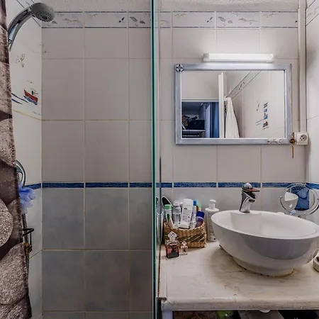 Bord De Apartment *